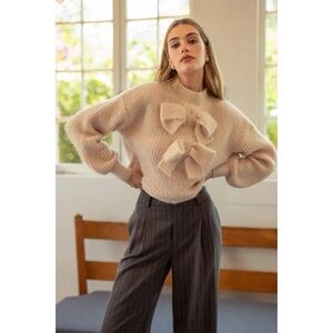 &Merci / NWT Ivory ribbed high neck bow detailed sweater